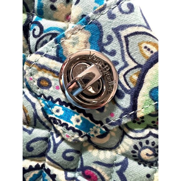 Vera Bradley Quilted Cotton Paisley‎ Wallet With Turnlock & Zipper Compartments - Picture 2 of 5